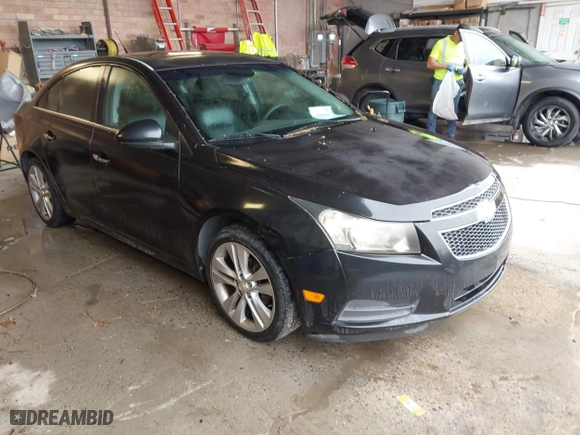 2011 Chevrolet Cruze LTZ with VIN 1G1PH5S97B7140016, listed as a IAAI auction lot 42086035 with 119,286 mi miles. Bid and sale history available at carsss.com. Image 1.