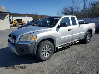 2006 Mitsubishi Raider Duro Cross with VIN 1Z7HT32N06S578928, listed as a Copart auction lot 52421195 with 67,977 mi miles and Clean Title. Bid and sale history available at carsss.com. Image 1.
