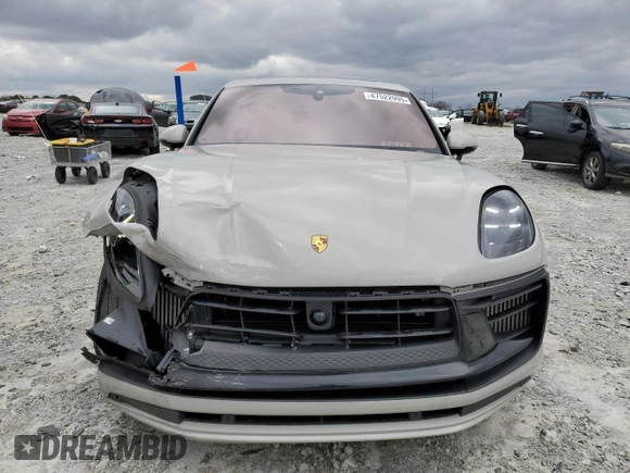 2023 Porsche Macan GTS z VIN WP1AF2A51PLB56631, wystawiony jako Copart lot #47522995 z przebiegiem 31 603 mil mil oraz Szkoda całkowita • Salvage title. Historia ofert i sprzedaży dostępna na DreamBid. Obrazek 5.