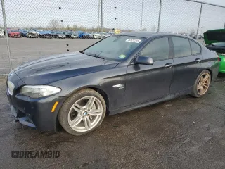 2012 BMW 5 Series 550i xDrive z VIN WBAFU9C56CC786915, wystawiony jako Copart lot #52551245 z przebiegiem 77 187 mil mil oraz Czysty tytuł • Clean title. Historia ofert i sprzedaży dostępna na DreamBid. Obrazek 1.