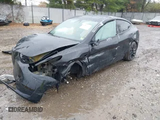 2023 Tesla Model Y Performance z VIN 7SAYGDEF0PF715703, wystawiony jako IAAI lot #41869780 z przebiegiem 32 220 mil mil oraz . Historia ofert i sprzedaży dostępna na DreamBid. Obrazek 2.