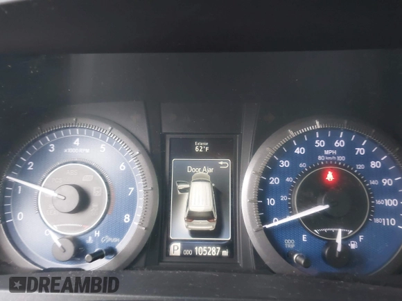 2015 Toyota Sienna XLE with VIN 5TDYK3DCXFS578888, listed as a IAAI auction lot 42187384 with 105,287 mi miles and . Bid and sale history available at DreamBid. Image 7.