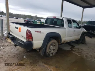 2013 Toyota Tacoma PreRunner with VIN 5TFTU4GN6DX032099, listed as a Copart auction lot 43282845 with 199,825 mi miles and Salvage Title. Bid and sale history available at carsss.com. Image 3.