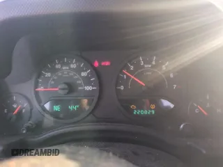 2008 Jeep Wrangler Unlimited X with VIN 1J4GA39108L509275, listed as a Copart auction lot 52386455 with 220,829 mi miles and Salvage Title. Bid and sale history available at carsss.com. Image 9.