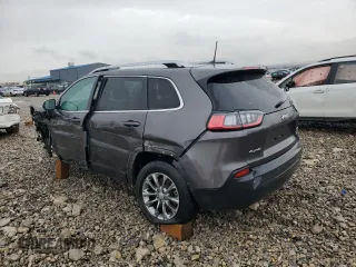 2019 Jeep Cherokee Latitude Plus with VIN 1C4PJMLB7KD442298, listed as a Copart auction lot 86819504 with 62,525 mi miles and Salvage title. Bid and sale history available at DreamBid. Image 2.