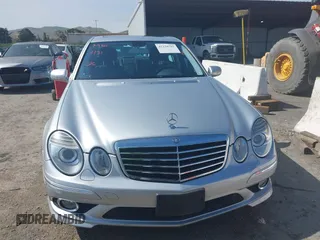 2009 Mercedes-Benz E Luxury 3.5L with VIN WDBUF56XX9B377940, listed as a IAAI auction lot 42158707 with 130,713 mi miles. Bid and sale history available at carsss.com. Image 12.
