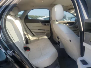 2017 Jaguar XF 20d Premium with VIN SAJBD4BN4HCY48097, listed as a Copart auction lot 68671564 with 99,562 mi miles and Salvage Title. Bid and sale history available at carsss.com. Image 10.