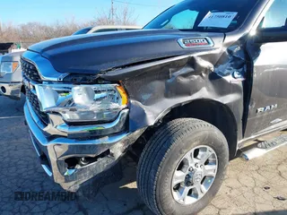 2022 Ram 2500 Big Horn with VIN 3C6UR5DL7NG117836, listed as a IAAI auction lot 41750810 with 41,893 mi miles. Bid and sale history available at carsss.com. Image 19.