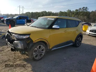 2020 Kia Soul LX with VIN KNDJ23AU1L7117339, listed as a Copart auction lot 49102455 with 58,807 mi miles and Salvage Title. Bid and sale history available at carsss.com. Image 1.