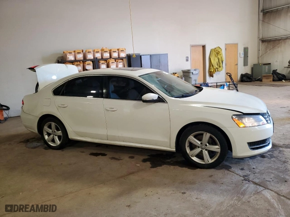 2013 Volkswagen Passat SE with VIN 1VWBP7A31DC001987, listed as a Copart auction lot 49449105 with 100,353 mi miles and Salvage Title. Bid and sale history available at carsss.com. Image 4.