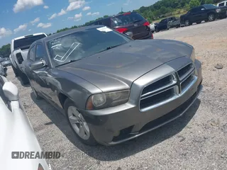 2011 Dodge Charger SE z VIN 2B3CL3CG3BH532499, wystawiony jako IAAI lot #42489407 z przebiegiem 200 951 mil mil oraz . Historia ofert i sprzedaży dostępna na DreamBid. Obrazek 1.