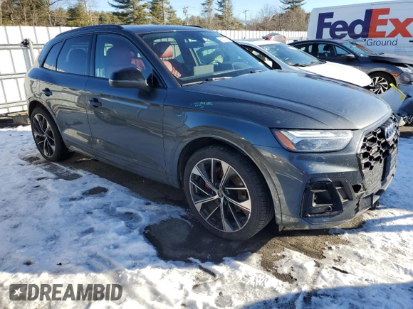 2021 Audi SQ5 Premium Plus with VIN WA1B4AFY8M2053906, listed as a Copart auction lot 88301095 with 60,036 mi miles and Salvage Title. Bid and sale history available at carsss.com. Image 4.