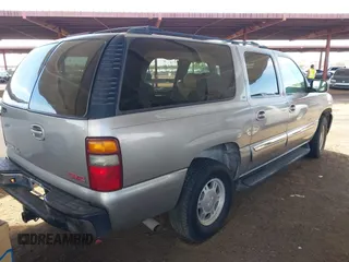 2002 GMC Yukon XL SLT with VIN 1GKFK16Z72J253852, listed as a IAAI auction lot 41606033 with 121,365 mi miles. Bid and sale history available at carsss.com. Image 4.