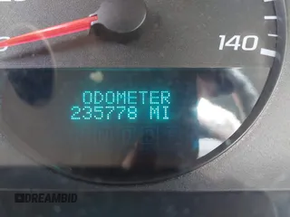 2008 Chevrolet Impala LS z VIN 2G1WB58K681201773, wystawiony jako IAAI lot #42240644 z przebiegiem 235 778 mil mil oraz . Historia ofert i sprzedaży dostępna na DreamBid. Obrazek 7.
