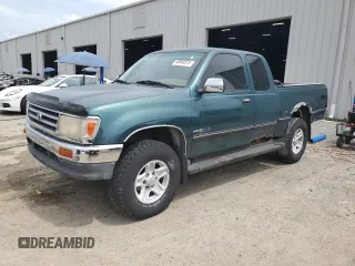 1997 Toyota T100 SR5 z VIN JT4UN24D4V0037751, wystawiony jako Copart lot #58940575 z przebiegiem 225 109 mil mil oraz Czysty tytuł • Clean title. Historia ofert i sprzedaży dostępna na DreamBid. Obrazek 1.