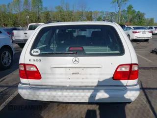 1999 Mercedes-Benz E 320 with VIN WDBJH65F3XA727570, listed as a IAAI auction lot 41978511 with 170,982 mi miles and . Bid and sale history available at DreamBid. Image 16.