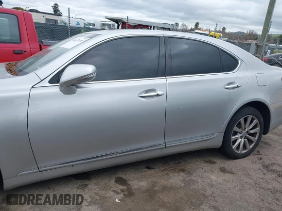 2012 Lexus LS 460 with VIN JTHCL5EF0C5014758, listed as a IAAI auction lot 41627475 with 154,717 mi miles and . Bid and sale history available at DreamBid. Image 14.