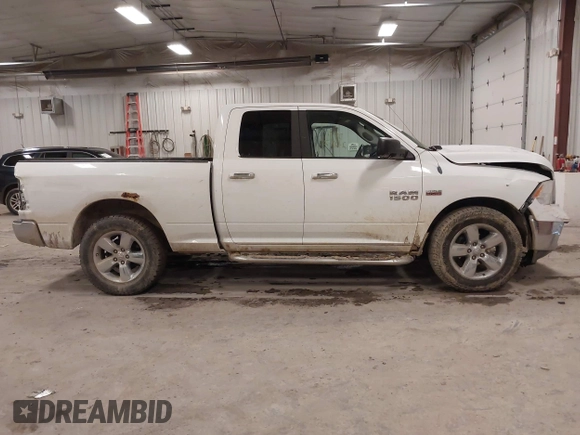 2013 Ram 1500 SLT z VIN 1C6RR7GT3DS560456, wystawiony jako IAAI lot #41745560 z przebiegiem 112 972 mil mil oraz . Historia ofert i sprzedaży dostępna na DreamBid. Obrazek 13.