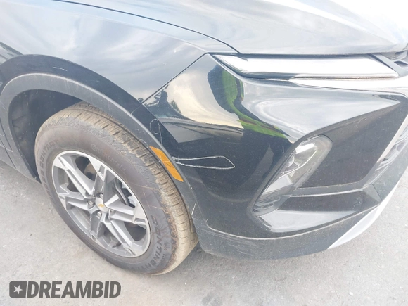 2025 Chevrolet Blazer LT with VIN 3GNKBHR43SS184196, listed as a IAAI auction lot 42223399 with 3,656 mi miles and . Bid and sale history available at DreamBid. Image 18.