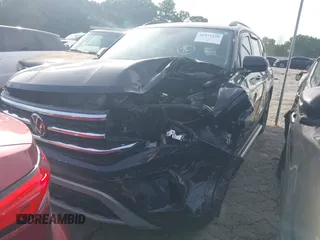 2023 Volkswagen Atlas SE z VIN 1V2JR2CA6PC504408, wystawiony jako IAAI lot #41475520 z przebiegiem 45 932 mil mil oraz . Historia ofert i sprzedaży dostępna na DreamBid. Obrazek 2.