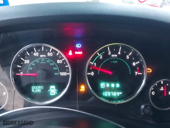 2016 Jeep Wrangler Unlimited 75th Anniversary with VIN 1C4BJWEG2GL158850, listed as a IAAI auction lot 41472080 with 109,789 mi miles. Bid and sale history available at carsss.com. Image 7.