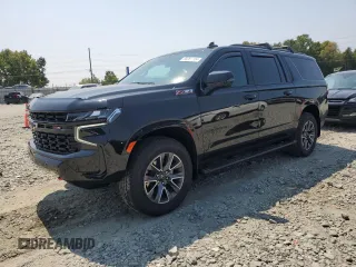 2024 Chevrolet Suburban Z71 z VIN 1GNSKDKD3RR262038, wystawiony jako Copart lot #68081304 z przebiegiem 5 538 mil mil oraz Szkoda całkowita • Salvage title. Historia ofert i sprzedaży dostępna na DreamBid. Obrazek 1.