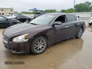 2014 Nissan Maxima SV z VIN 1N4AA5AP1EC443683, wystawiony jako Copart lot #59426735 z przebiegiem 140 385 mil mil oraz Czysty tytuł • Clean title. Historia ofert i sprzedaży dostępna na DreamBid. Obrazek 1.