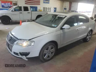2009 Volkswagen Passat Komfort z VIN WVWJK73C99P057010, wystawiony jako Copart lot #48867165 z przebiegiem 95 924 mil mil oraz Szkoda całkowita • Salvage title. Historia ofert i sprzedaży dostępna na DreamBid. Obrazek 1.