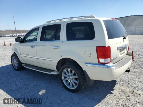 2008 Chrysler Aspen Limited z VIN 1A8HW582X8F137677, wystawiony jako Copart lot #50180325 z przebiegiem 86 253 mil mil oraz Szkoda całkowita • Salvage title. Historia ofert i sprzedaży dostępna na DreamBid. Obrazek 2.