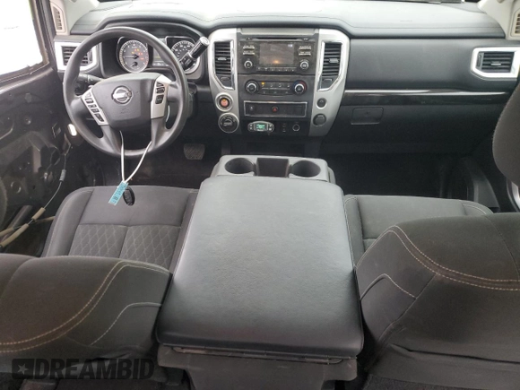 2017 Nissan Titan SV z VIN 1N6AA1EJ2HN538803, wystawiony jako Copart lot #48893625 z przebiegiem 166 415 mil mil oraz Szkoda całkowita • Salvage title. Historia ofert i sprzedaży dostępna na DreamBid. Obrazek 8.