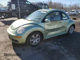 2007 Volkswagen New Beetle Coupe with VIN 3VWRW31C17M505209, listed as a Copart auction lot 50126635 with 130,441 mi miles and Salvage Title. Bid and sale history available at carsss.com. Image 1.