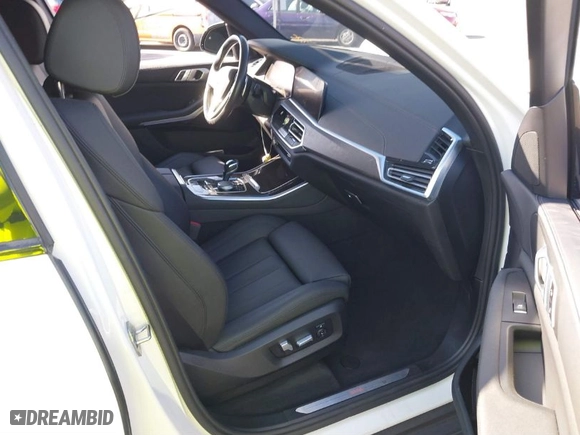 2020 BMW X5 sDrive40i with VIN 5UXCR4C03LLT19500, listed as a IAAI auction lot 40598669 with 61,604 mi miles. Bid and sale history available at carsss.com. Image 5.