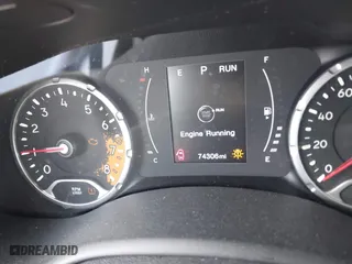 2017 Jeep Renegade Sport with VIN ZACCJBAB5HPF98730, listed as a IAAI auction lot 41923087 with 74,306 mi miles. Bid and sale history available at carsss.com. Image 7.