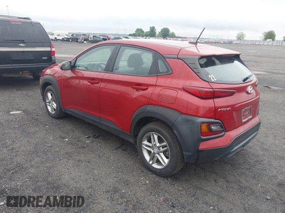 2021 Hyundai Kona SE z VIN KM8K1CAA4MU633934, wystawiony jako IAAI lot #42157313 z przebiegiem 87 714 mil mil oraz . Historia ofert i sprzedaży dostępna na DreamBid. Obrazek 3.