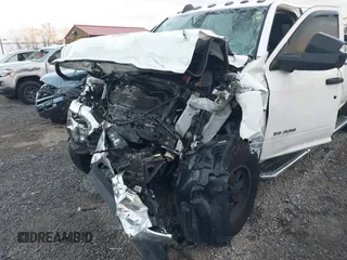 2019 Ram 2500 Tradesman with VIN 3C6UR5CL8KG676342, listed as a IAAI auction lot 40760818 with 58,840 mi miles. Bid and sale history available at carsss.com. Image 6.