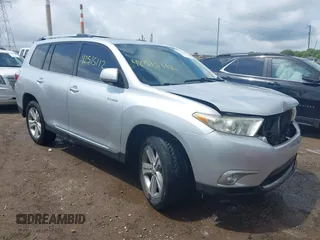 2011 Toyota Highlander Limited with VIN 5TDDK3EH4BS088031, listed as a IAAI auction lot 42515112 with 229,117 mi miles and . Bid and sale history available at DreamBid. Image 1.