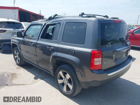 2016 Jeep Patriot Latitude with VIN 1C4NJRFB7GD658594, listed as a IAAI auction lot 42066483 with 146,492 mi miles. Bid and sale history available at carsss.com. Image 3.