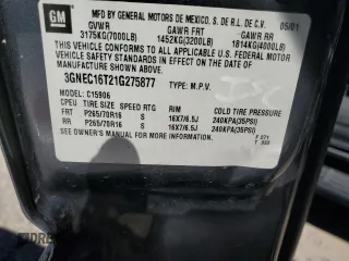2001 Chevrolet Suburban LS with VIN 3GNEC16T21G275877, listed as a Copart auction lot 69252714 with 268,769 mi miles and Salvage Title. Bid and sale history available at carsss.com. Image 12.