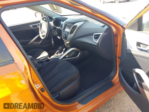 2012 Hyundai Veloster w/Gray Int с VIN KMHTC6AD8CU075076, выставлен на аукционе IAAI как лот 42345469 с пробегом 154 462 миль миль и . История ставок и продаж доступна на DreamBid. Изображение 5.
