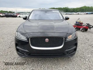 2019 Jaguar F-Pace 25t with VIN SADCS2FXXKA390615, listed as a Copart auction lot 54220435 with 108,687 mi miles and Clean title. Bid and sale history available at DreamBid. Image 5.