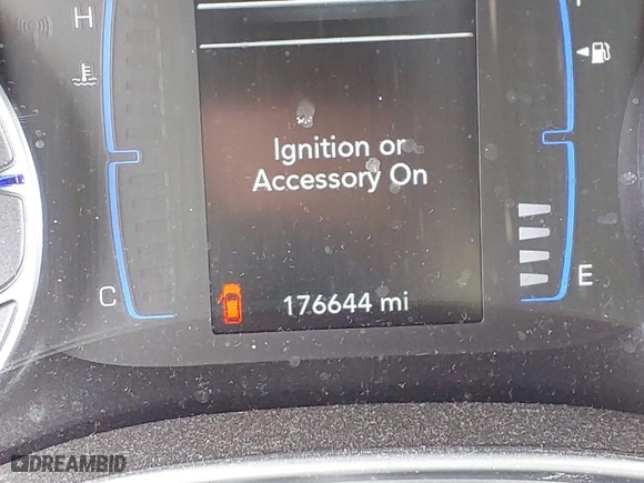 2018 Chrysler Pacifica Touring Plus with VIN 2C4RC1FG9JR351697, listed as a IAAI auction lot 42077064 with 176,644 mi miles. Bid and sale history available at carsss.com. Image 15.
