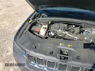 2024 Jeep Grand Cherokee Altitude z VIN 1C4RJGAG1R8525916, wystawiony jako Copart lot #49488445 z przebiegiem 9 464 mil mil oraz Szkoda całkowita • Salvage title. Historia ofert i sprzedaży dostępna na DreamBid. Obrazek 14.