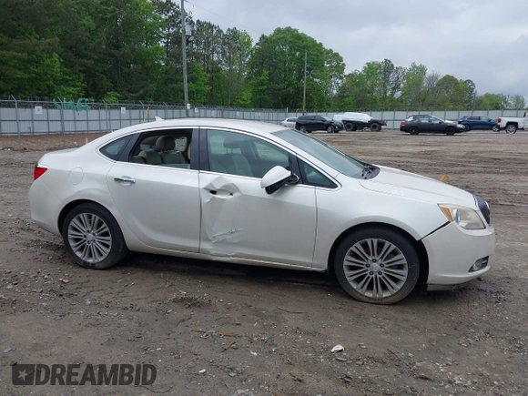 2014 Buick Verano with VIN 1G4PP5SK2E4145963, listed as a IAAI auction lot 42104486 with 121,151 mi miles. Bid and sale history available at carsss.com. Image 6.