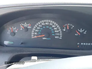 2000 Dodge Passenger z VIN 2B5WB35Z3YK120889, wystawiony jako IAAI lot #42363655 z przebiegiem Nie podano mil oraz . Historia ofert i sprzedaży dostępna na DreamBid. Obrazek 7.