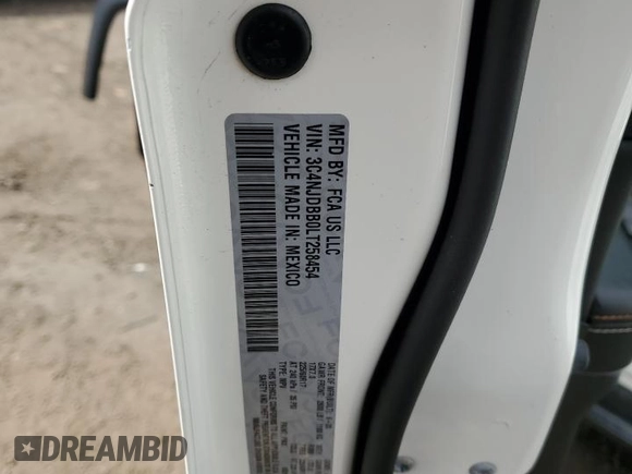 2020 Jeep Compass Latitude с VIN 3C4NJDBB0LT258454, выставлен на аукционе Copart как лот 53504695 с пробегом 54 070 миль миль и Списание • Salvage title. История ставок и продаж доступна на DreamBid. Изображение 14.