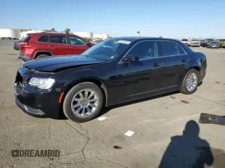 2015 Chrysler 300 Limited z VIN 2C3CCAAG0FH807326, wystawiony jako Copart lot #80107624 z przebiegiem 193 838 mil mil oraz Szkoda całkowita • Salvage title. Historia ofert i sprzedaży dostępna na DreamBid. Obrazek 1.