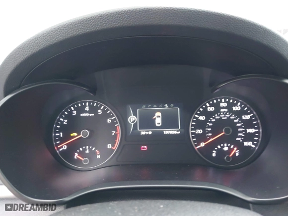 2017 Kia Optima SX with VIN 5XXGW4L24HG141844, listed as a IAAI auction lot 41425880 with 137,056 mi miles. Bid and sale history available at carsss.com. Image 7.