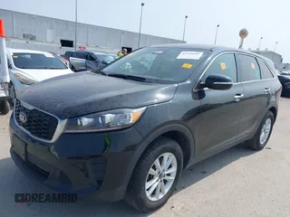 2019 Kia Sorento L z VIN 5XYPG4A39KG534430, wystawiony jako IAAI lot #42255655 z przebiegiem 167 437 mil mil oraz . Historia ofert i sprzedaży dostępna na DreamBid. Obrazek 6.
