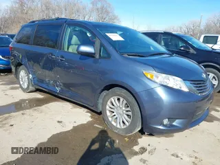 2017 Toyota Sienna XLE Auto Access Seat with VIN 5TDYZ3DCXHS814910, listed as a IAAI auction lot 41700845 with 110,701 mi miles and . Bid and sale history available at DreamBid. Image 1.