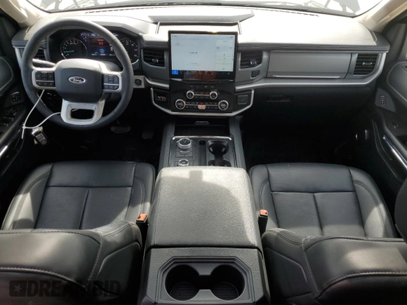 2024 Ford Expedition Max XLT with VIN 1FMJK1J81REA75973, listed as a Copart auction lot 47080095 with 6,711 mi miles and Salvage Title. Bid and sale history available at DreamBid. Image 8.